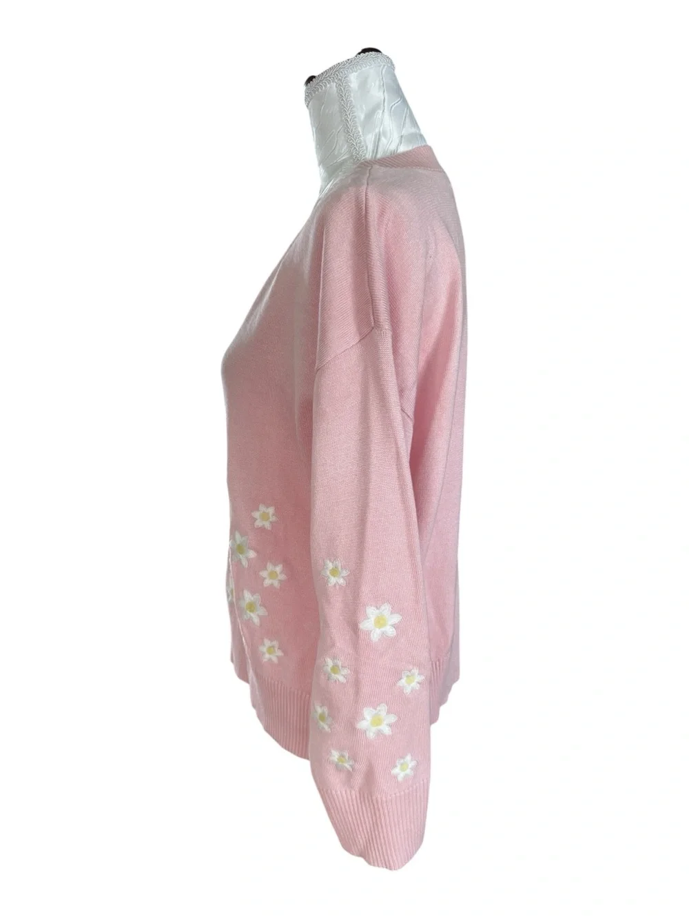 Metric Knits Light Pink V-Neck Sweater with Daisy Embroidery